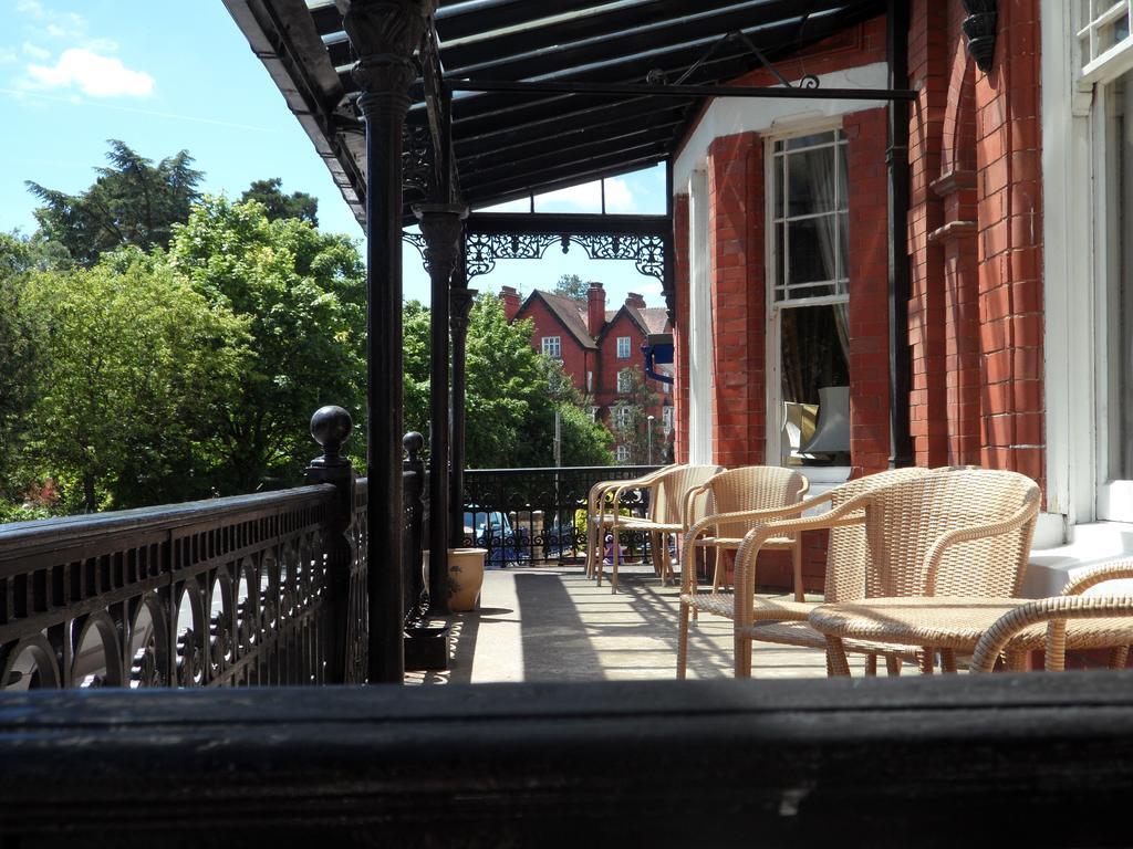 Glen Usk Hotel Llandrindod Wells Eksteriør billede