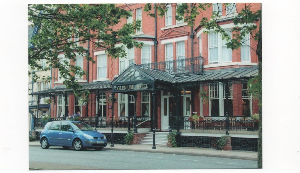 Glen Usk Hotel Llandrindod Wells Eksteriør billede